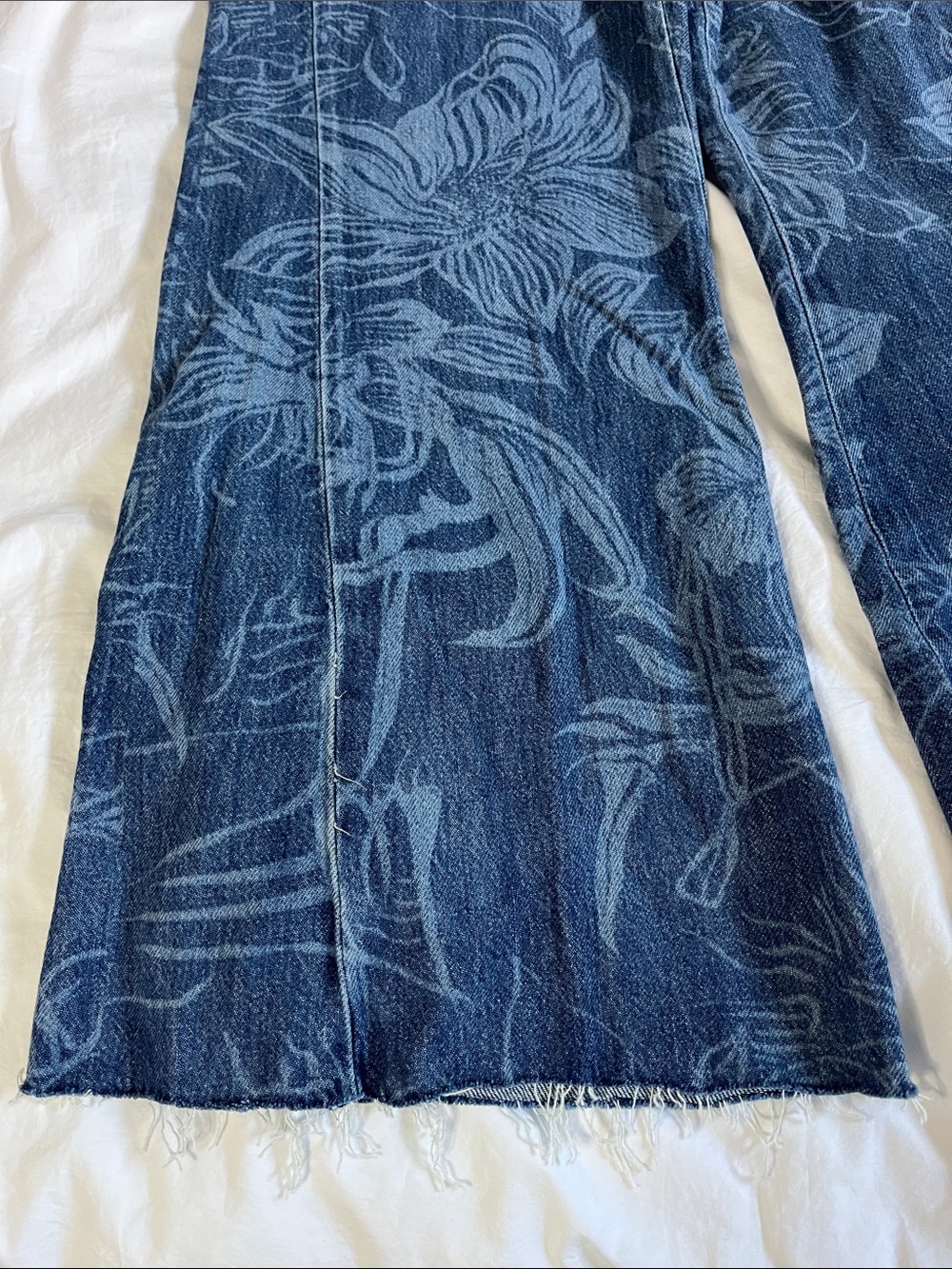 NWOT Adi Patterned Mid-Rise Flare Jeans by Pilcro Anthropologie floral leaf prin - Picture 2 of 16